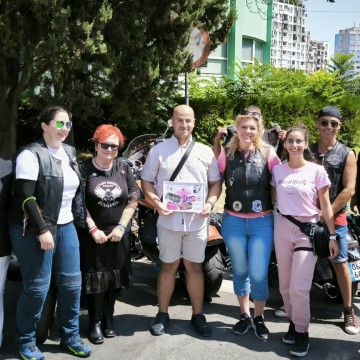 Бургас обединява лекари и мотористи за женското здраве: безплатни прегледи от 14 октомври и Мостът в розово на 17 октомври