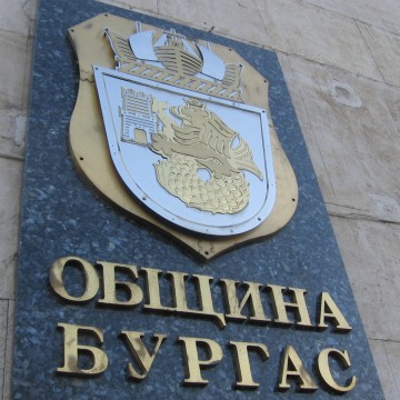 Съдебни обжалвания бавят ремонта на улици и изграждането на паркинг